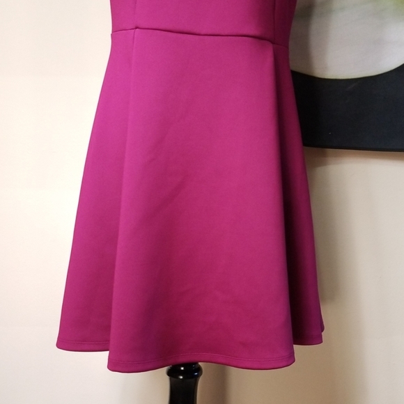 Forever 21 Sleeveless Skater Dress - Picture 2 of 6